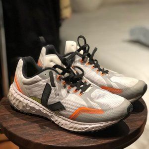 Veja sneakers size US 9